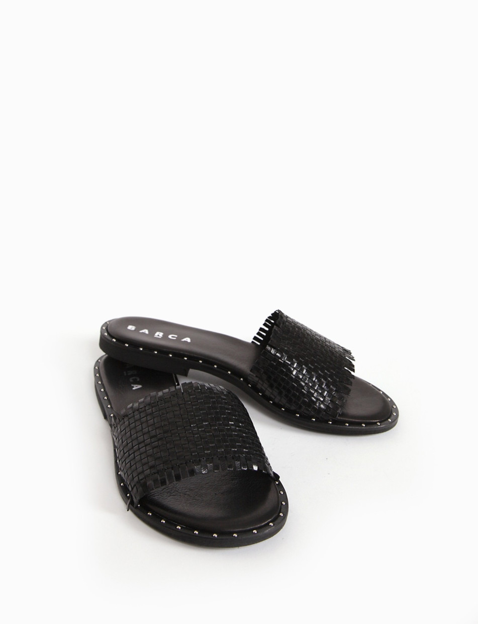 Slippers heel 1 cm black leather