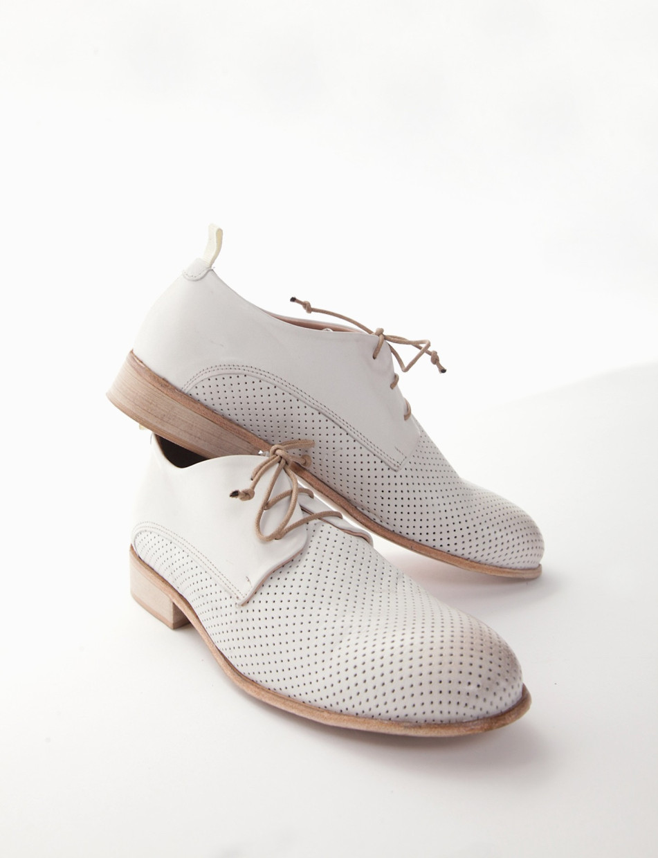 scarpa lacci tacco 2 cm bianco
