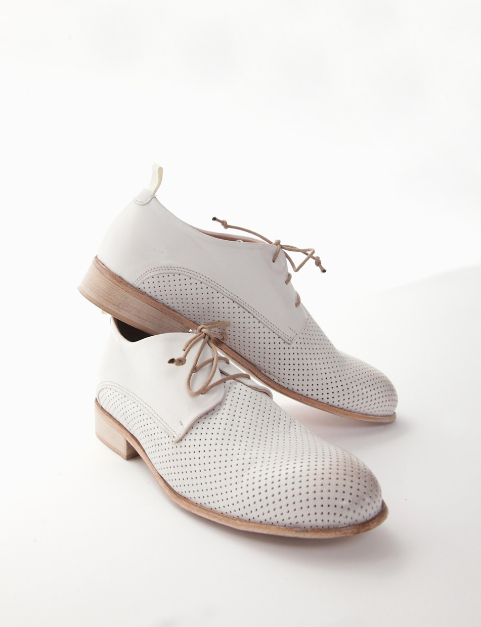 Lace-up shoes heel 2 cm white leather