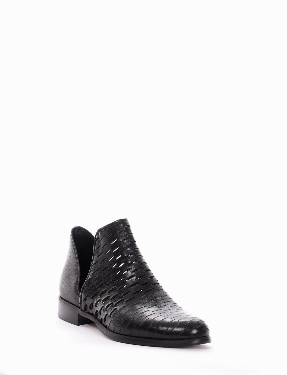 Low heel ankle boots heel 2 cm black leather