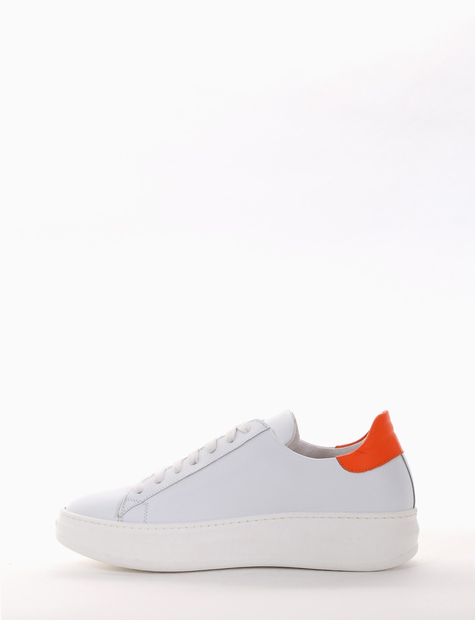 Sneakers white leather