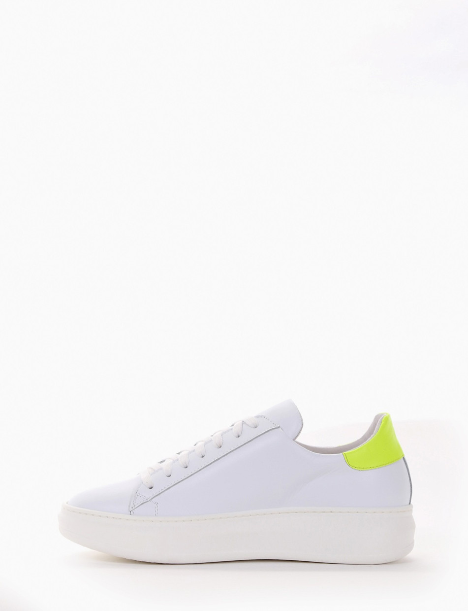 Sneakers white leather