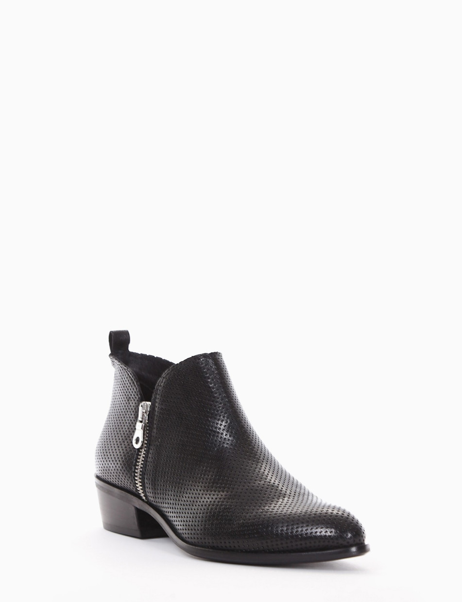 Low heel ankle boots heel 4 cm black leather