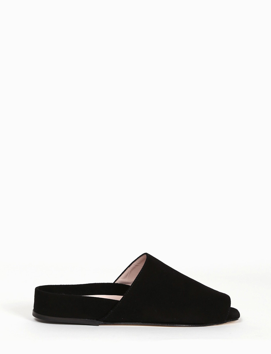 Slippers black chamois