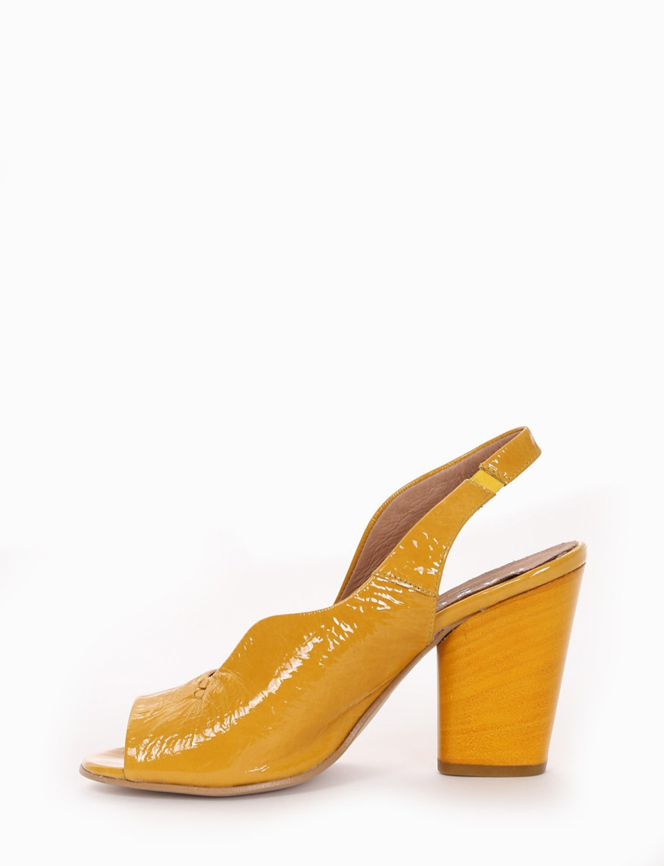 High heel sandals heel 9 cm yellow varnish