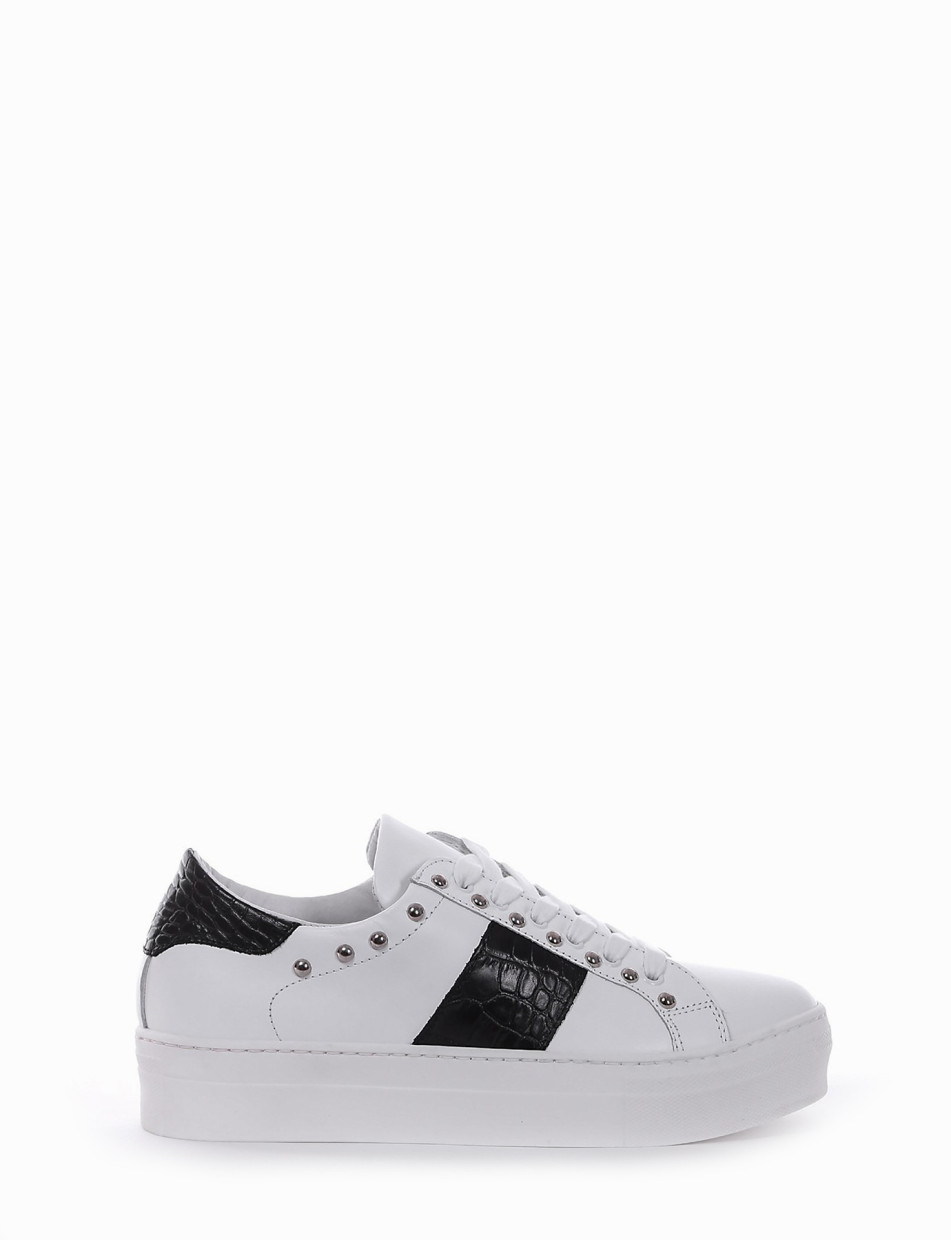 Sneakers white leather