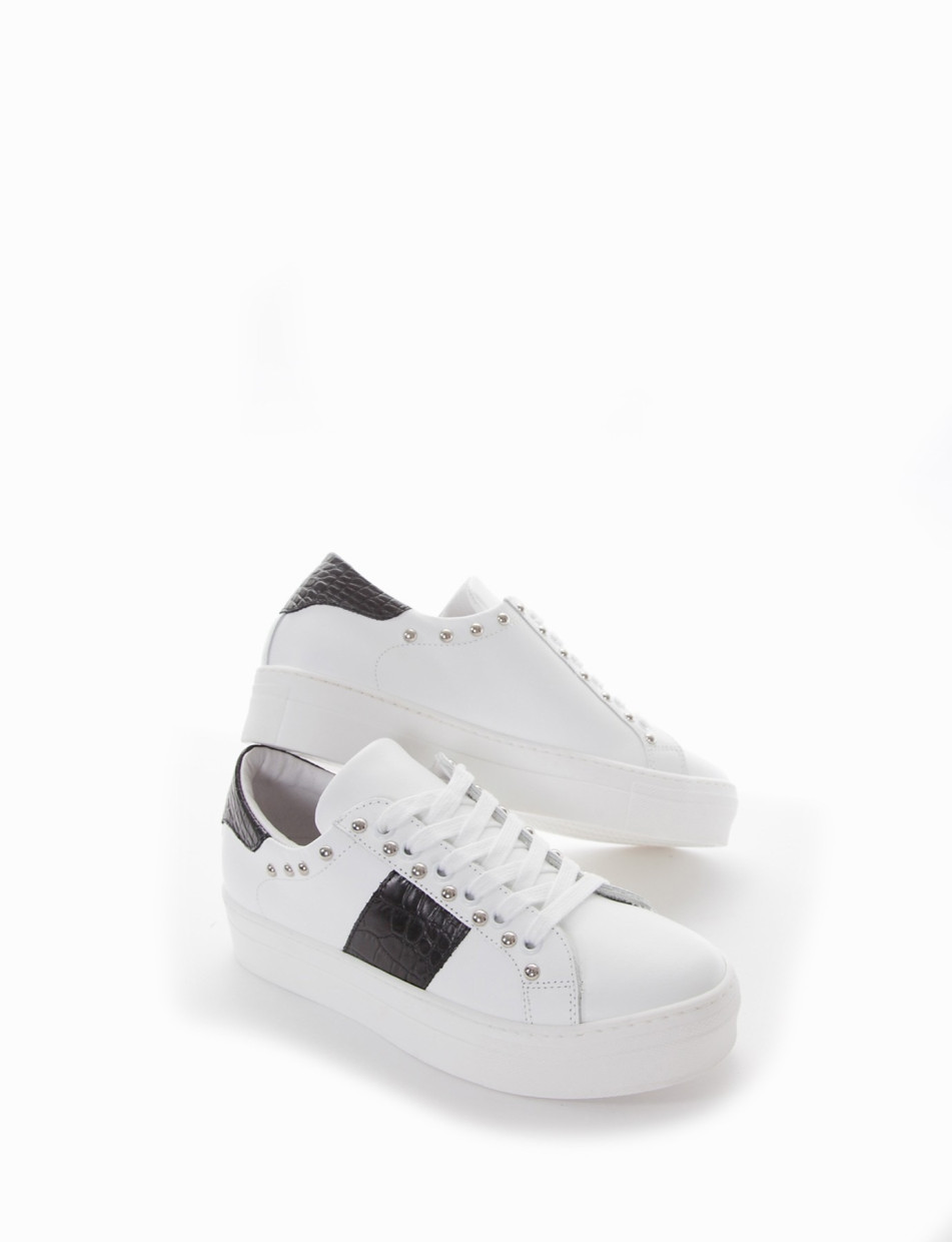 Sneakers white leather