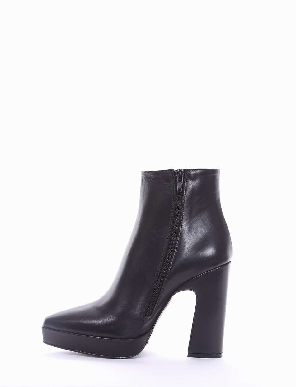 High heel ankle boots heel 10 cm black leather