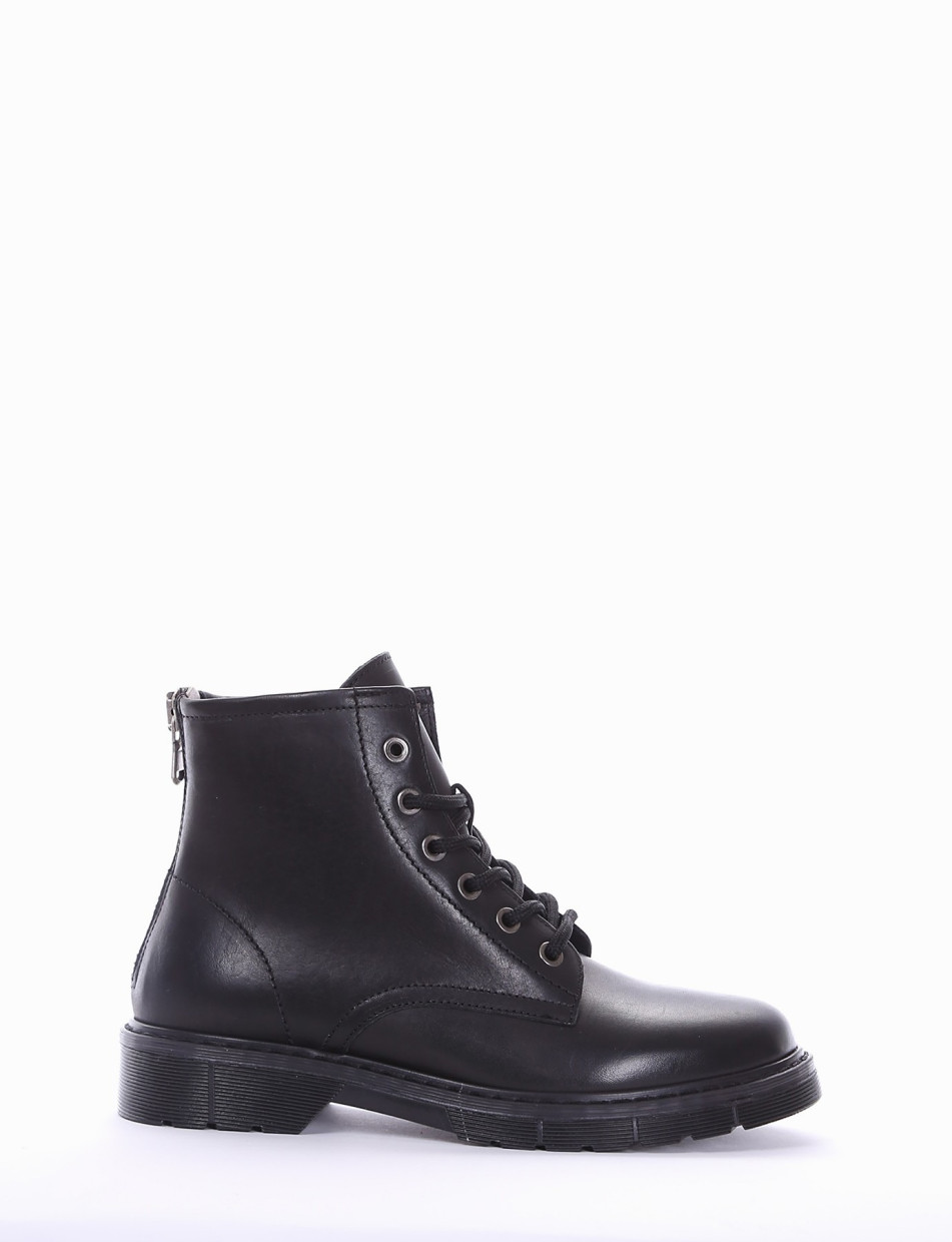 Combat boots heel 2 cm black leather