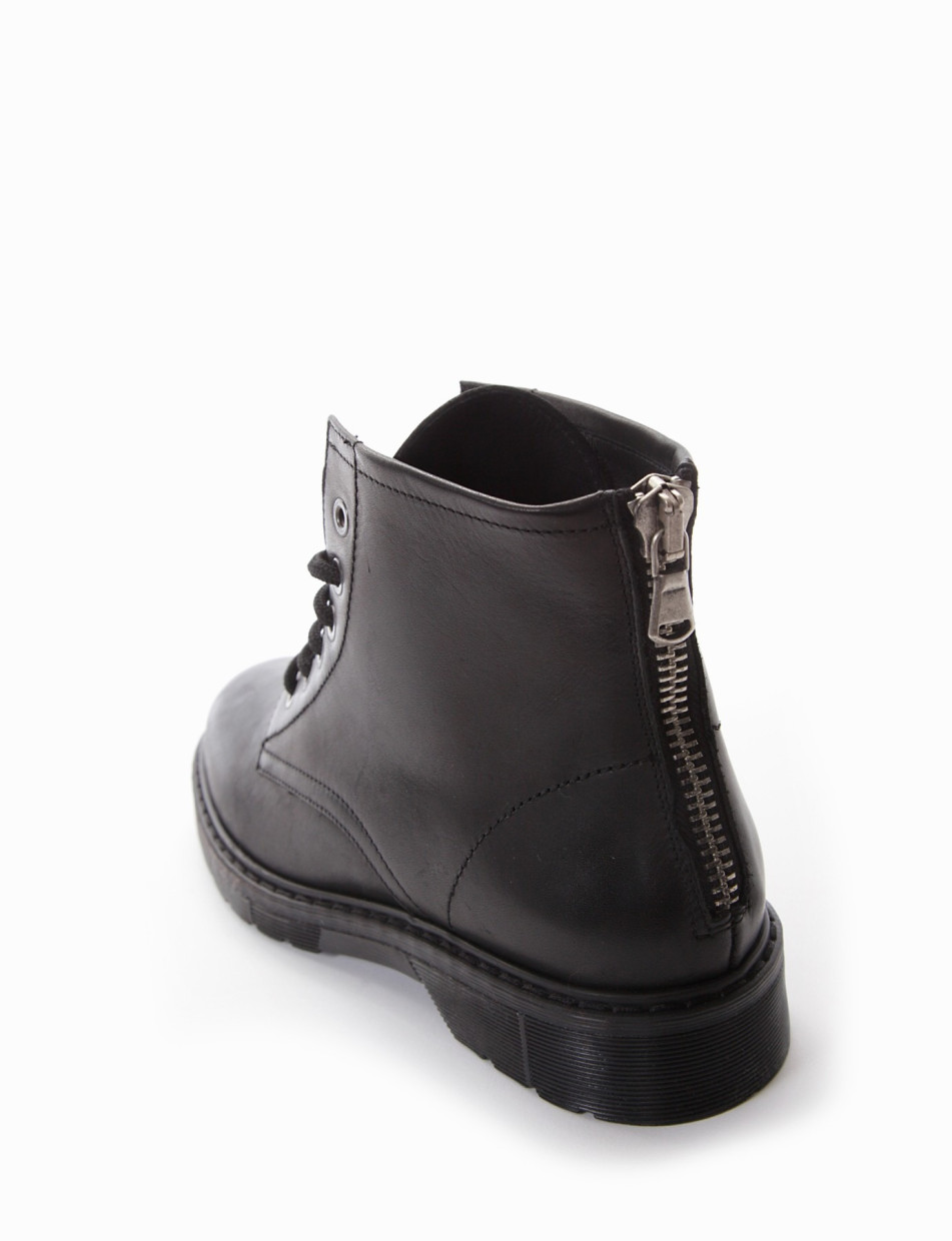 Combat boots heel 2 cm black leather