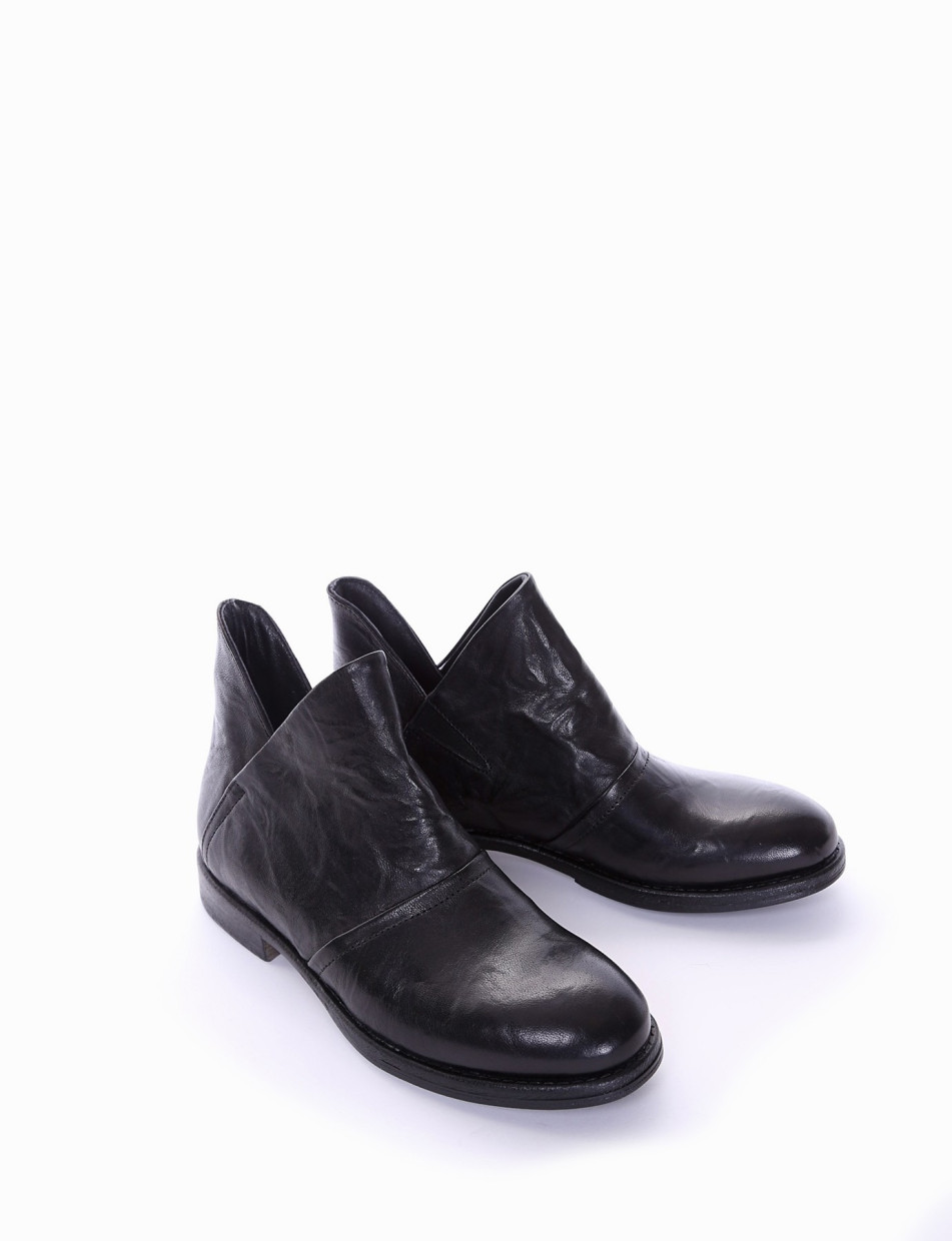 Low heel ankle boots heel 2 cm black leather