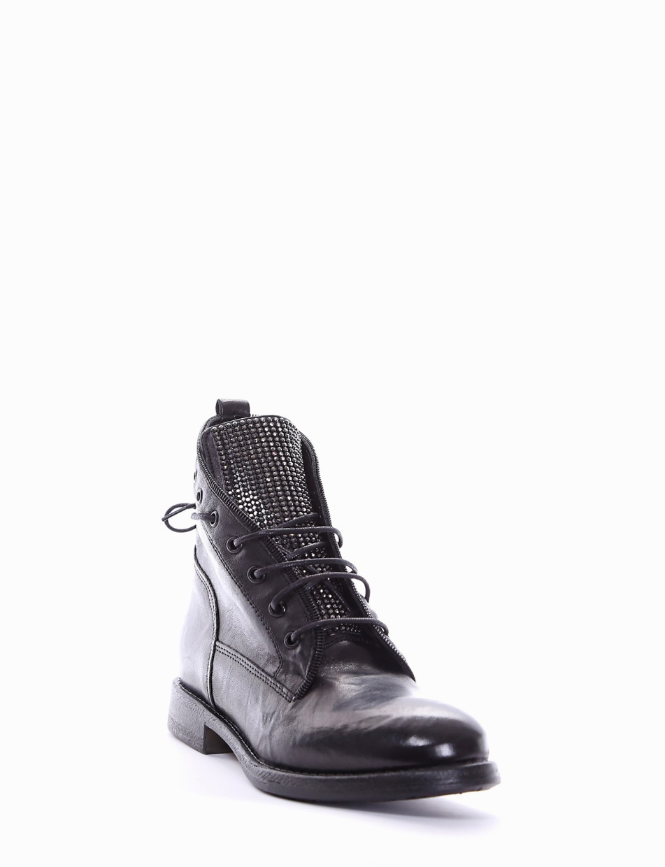 Combat boots heel 2 cm black leather