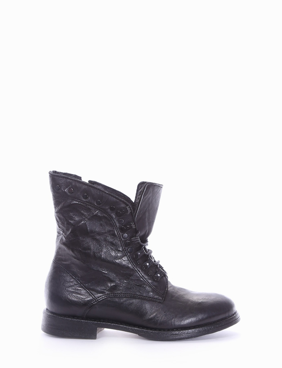 Combat boots heel 2 cm black leather