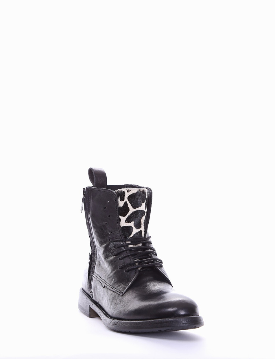 Combat boots heel 2 cm black leather