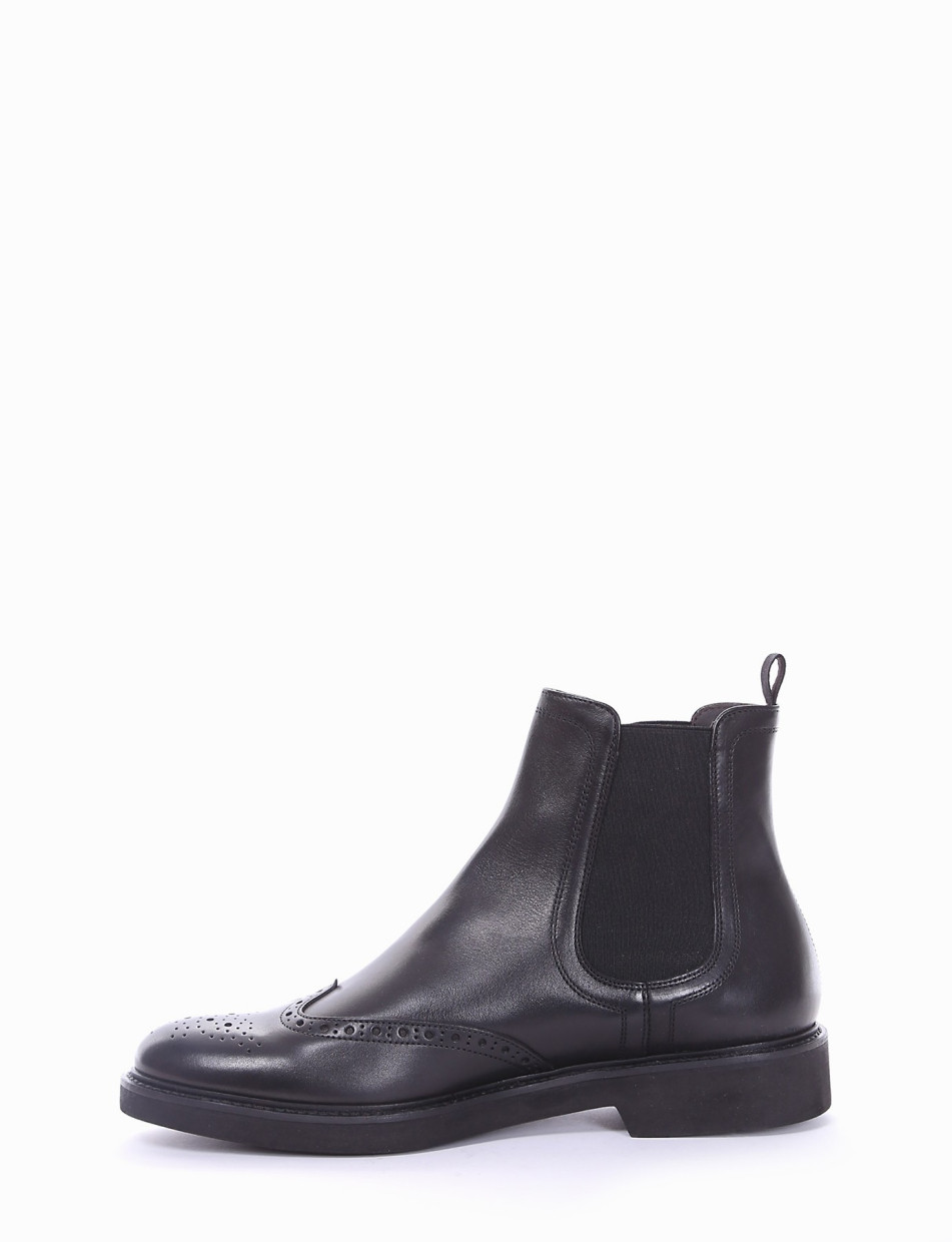 Ankle boots heel 2 cm black leather