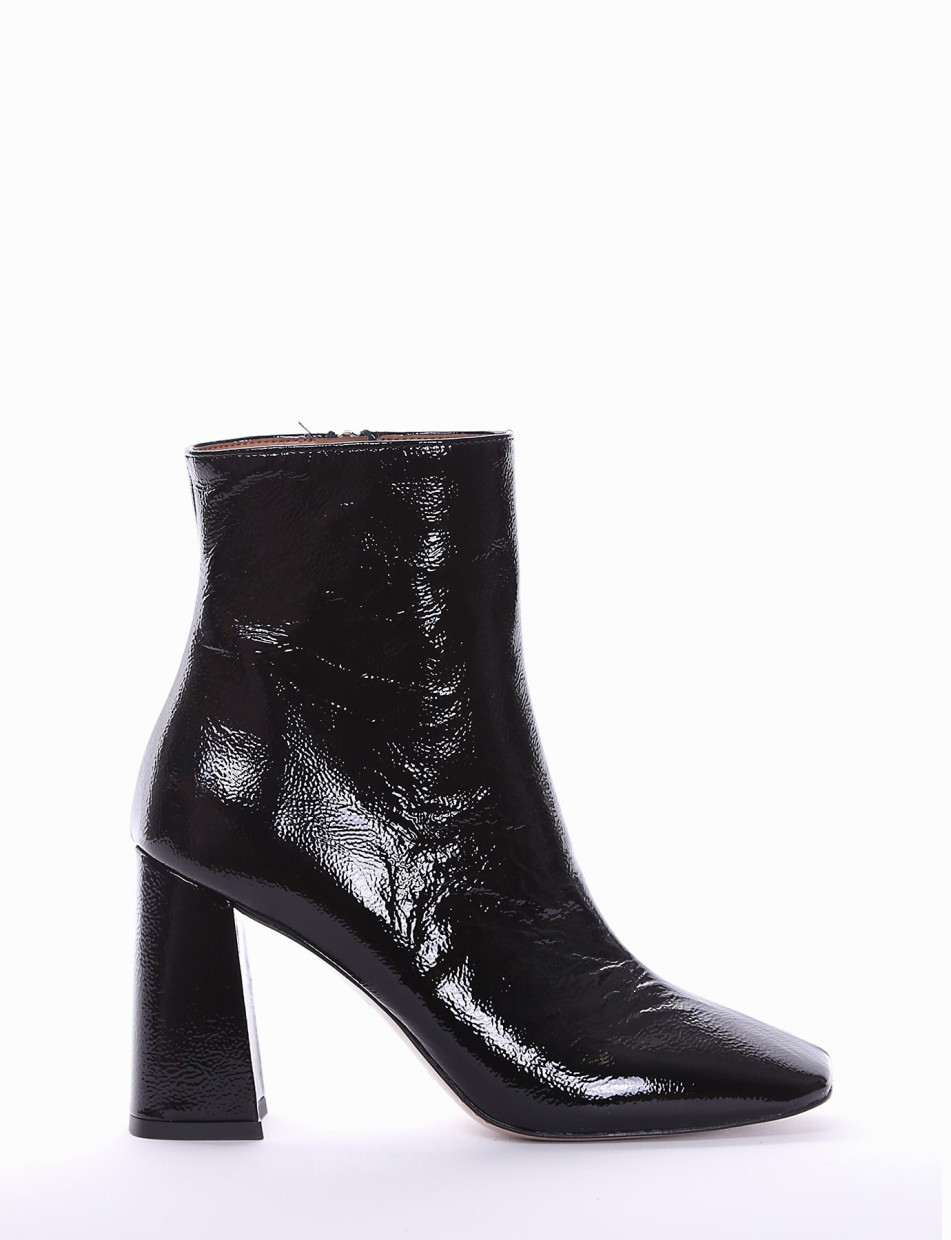 High heel ankle boots heel 9 cm black varnish