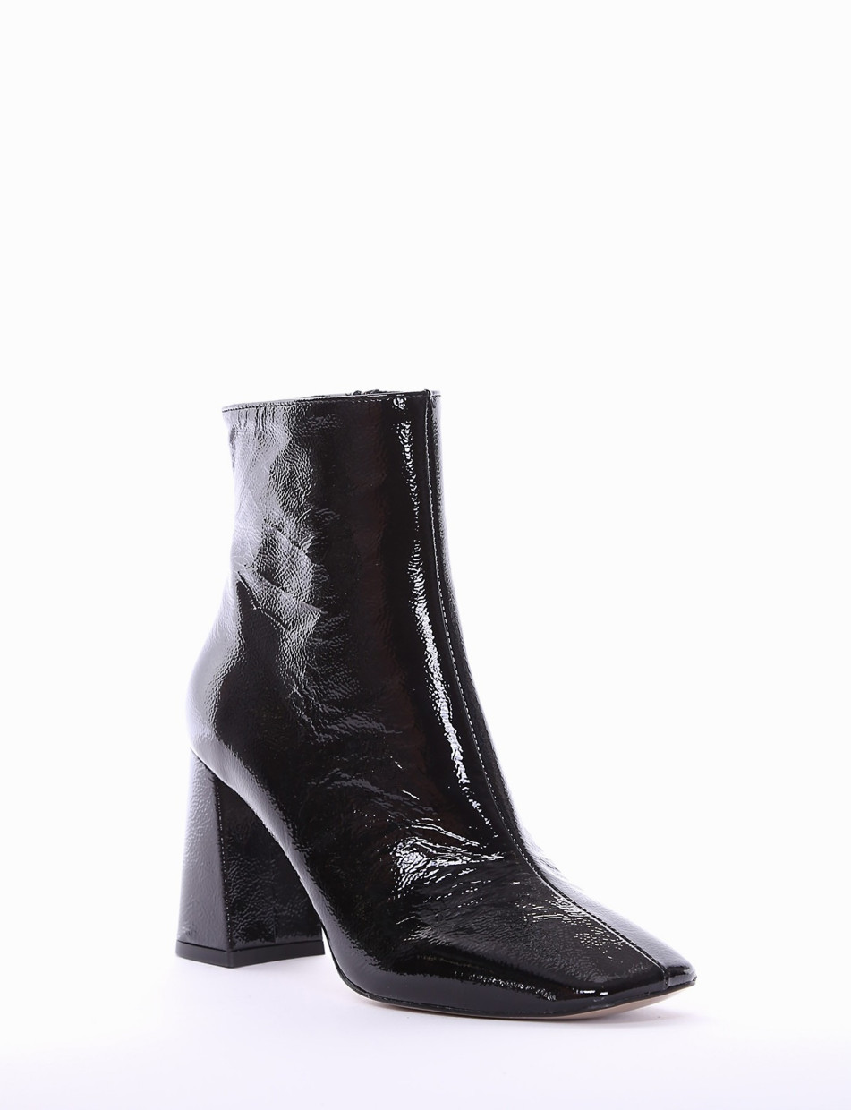 High heel ankle boots heel 9 cm black varnish