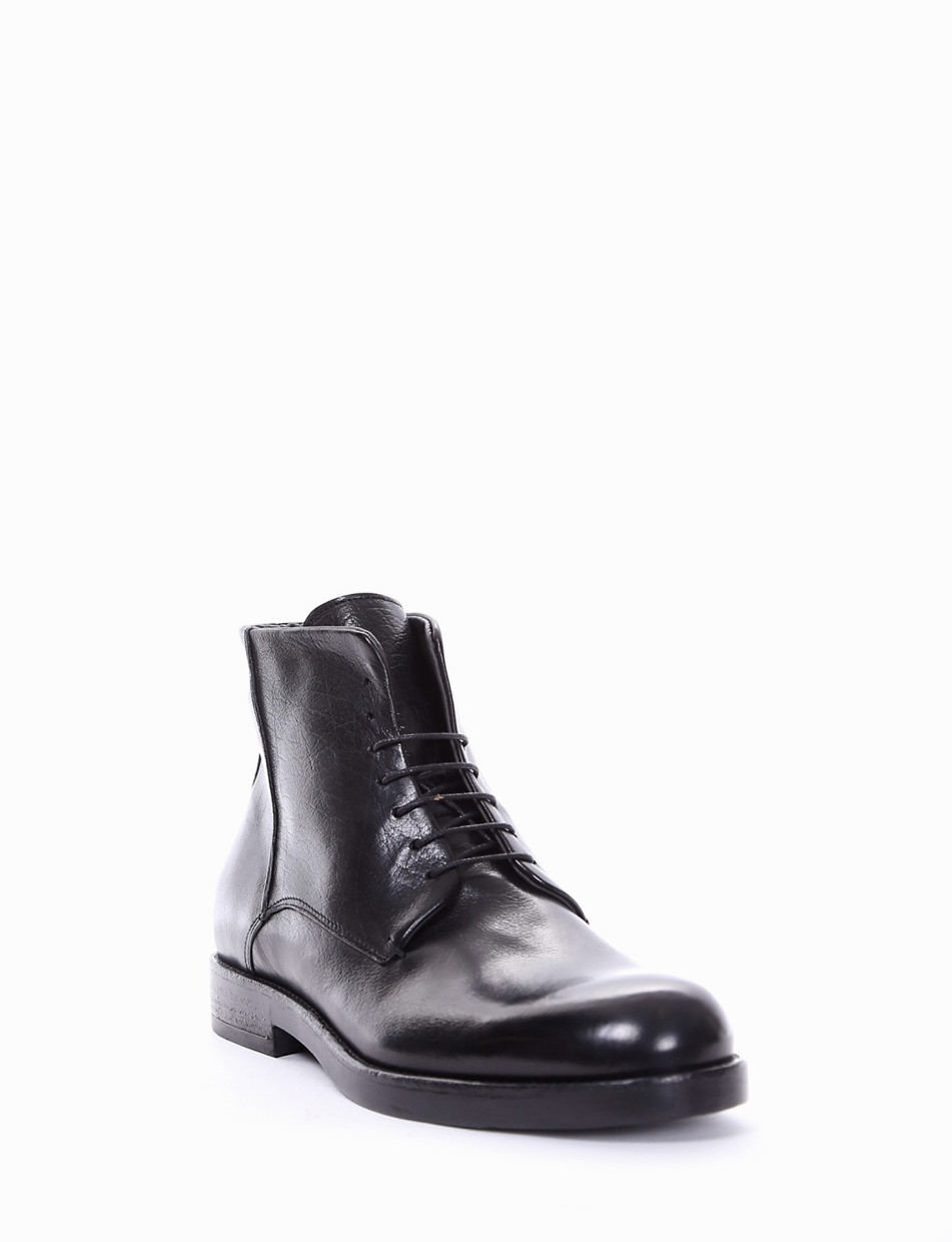 Combat boots heel 2 cm black leather