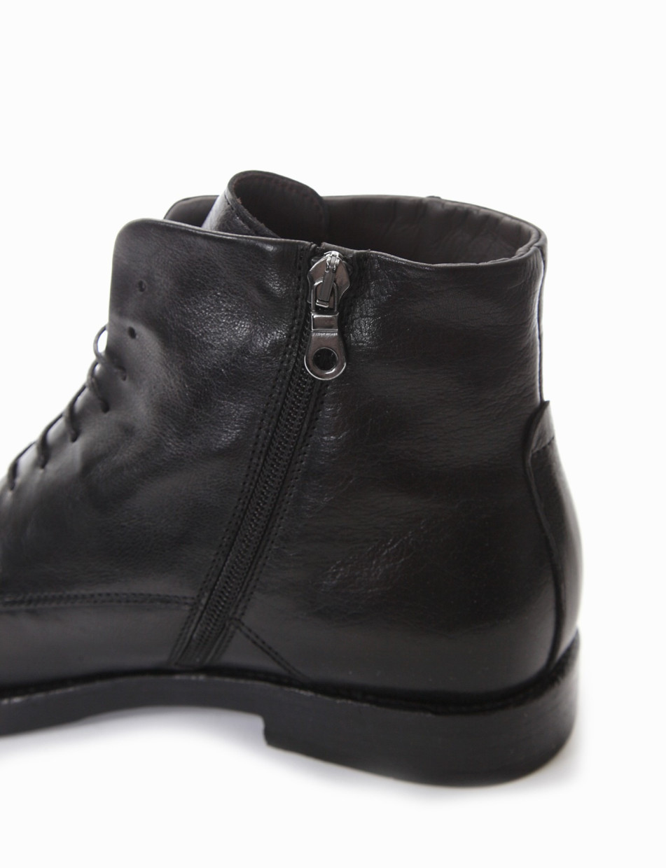 Combat boots heel 2 cm black leather