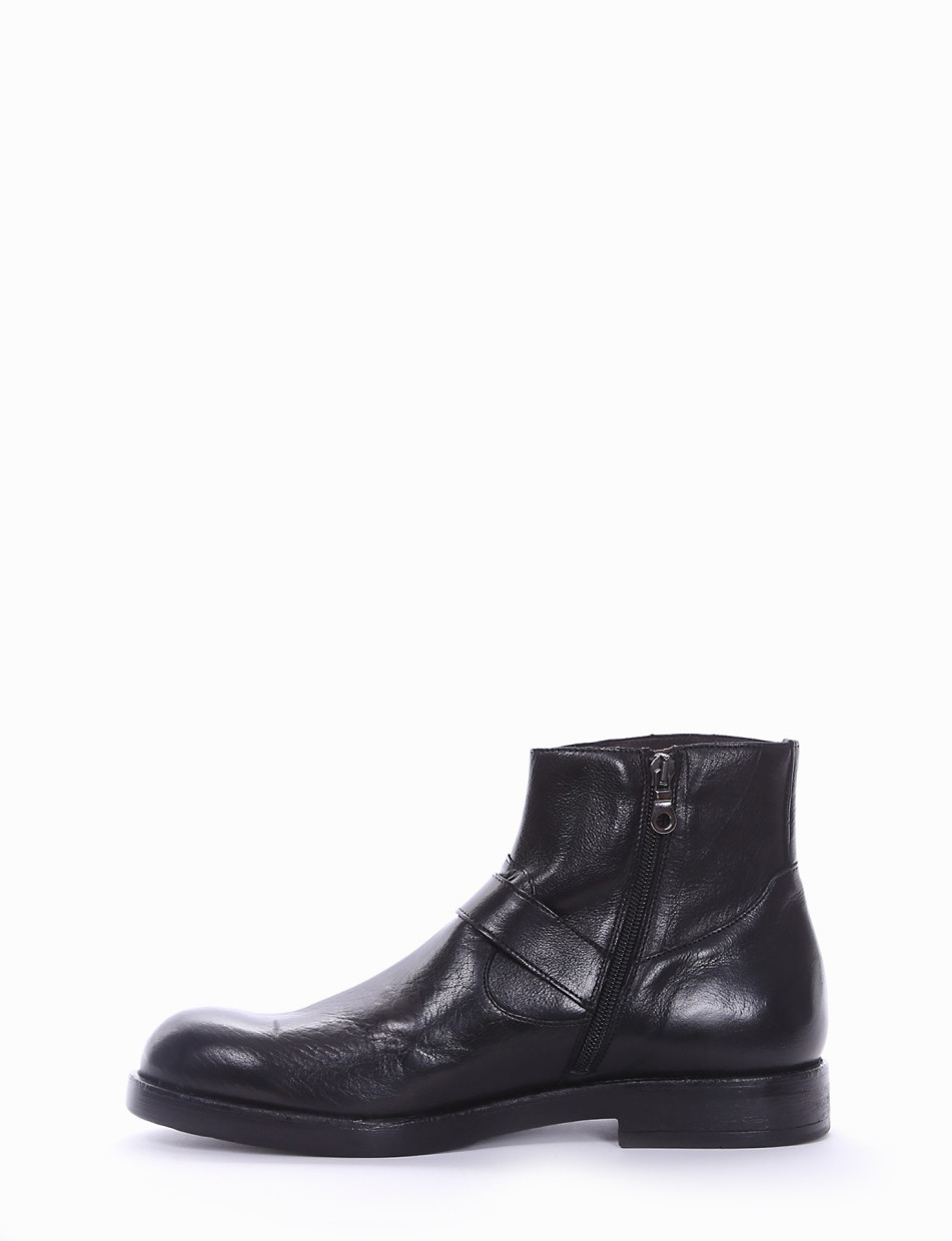 Ankle boots heel 2 cm black leather