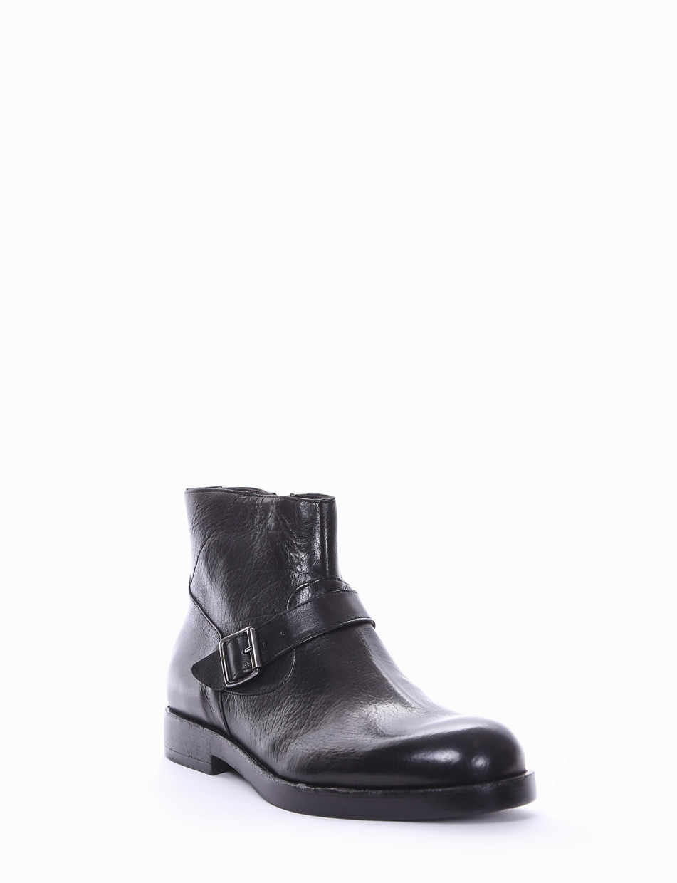 Ankle boots heel 2 cm black leather