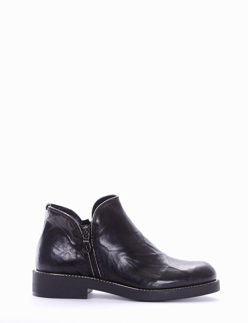 Low heel ankle boots heel 2 cm black leather