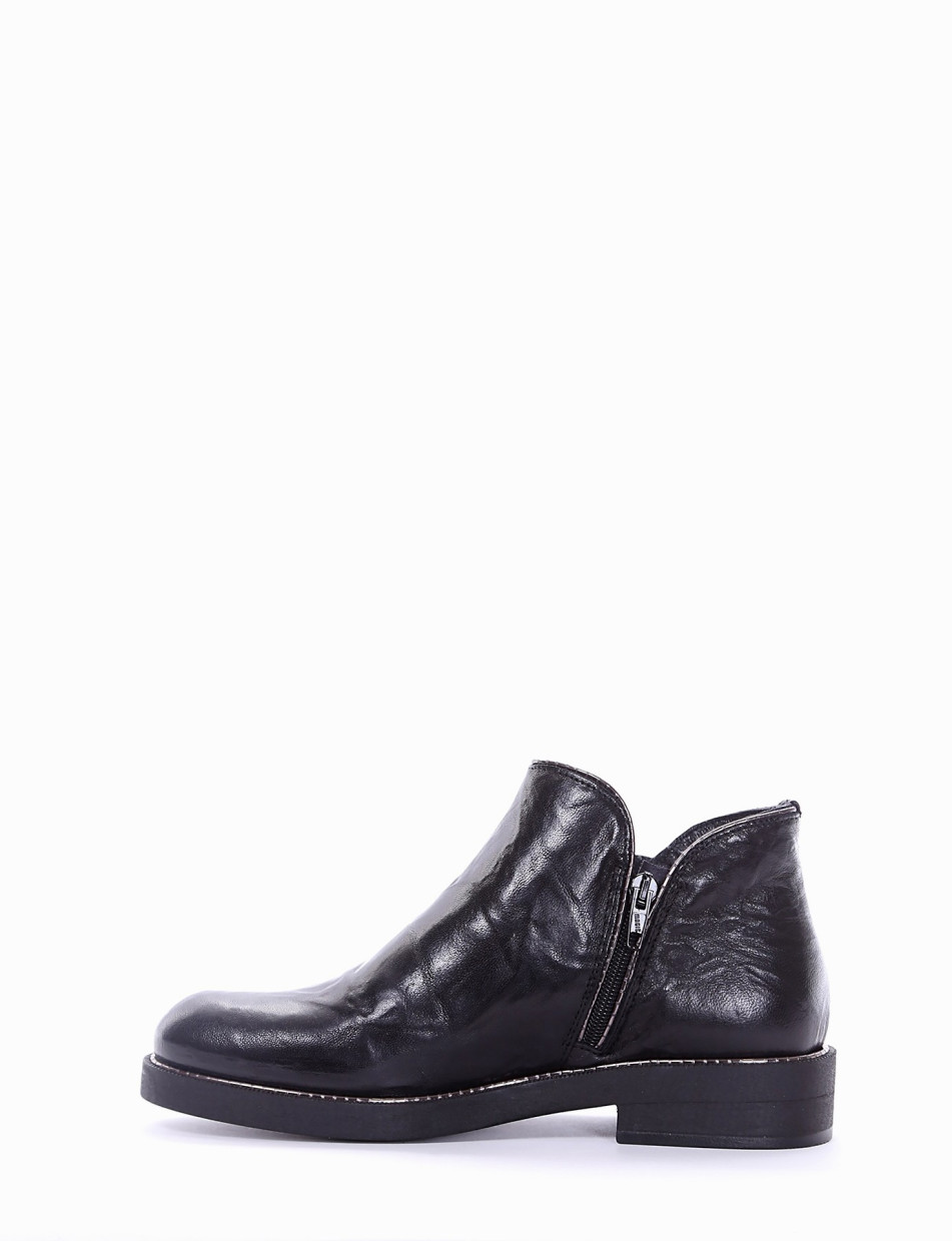 Low heel ankle boots heel 2 cm black leather