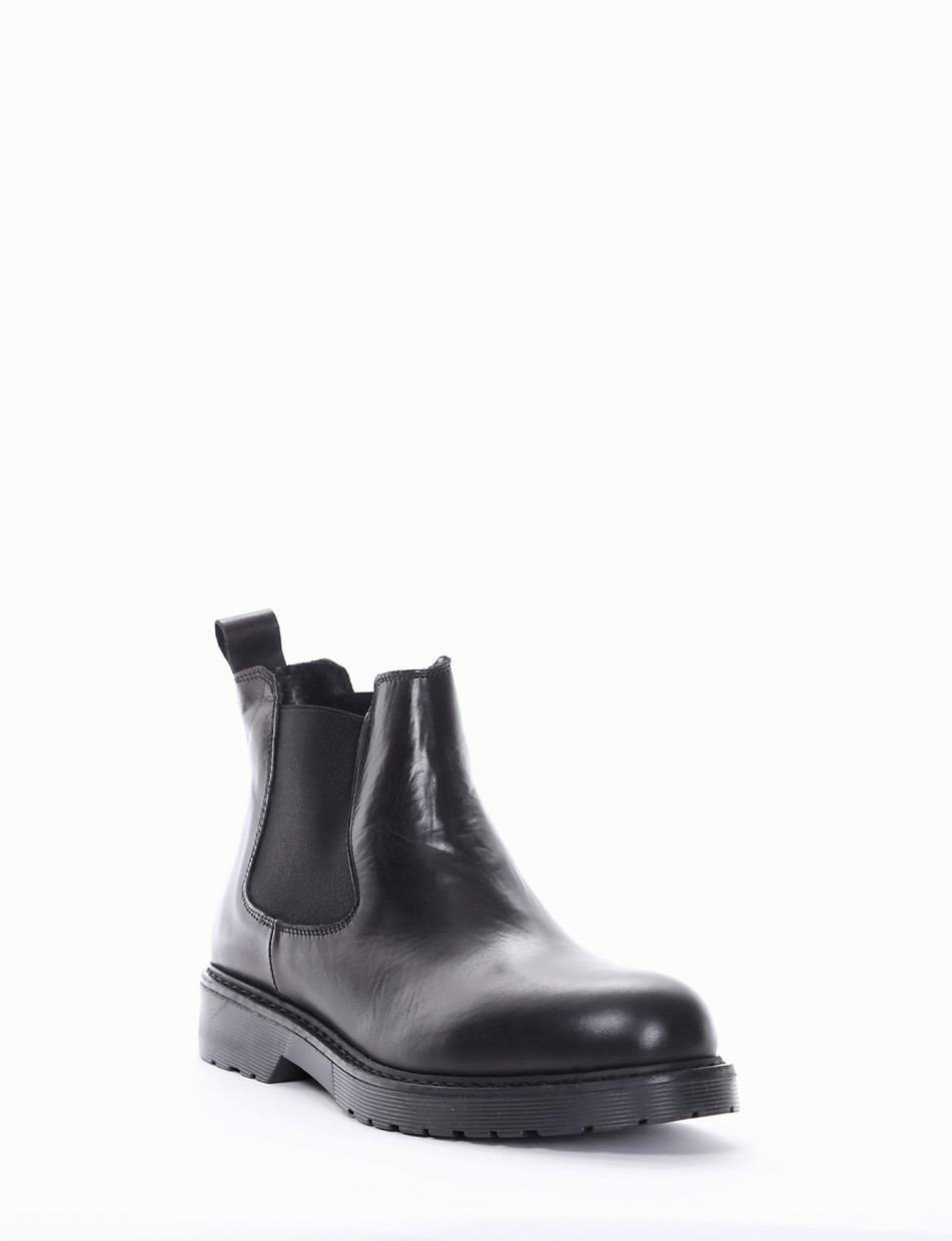 Low heel ankle boots heel 2 cm black leather