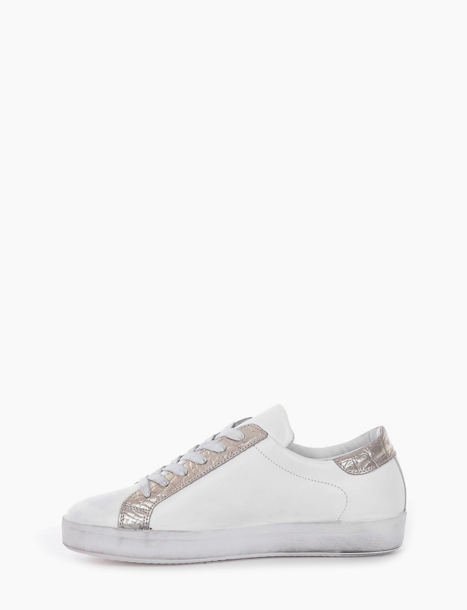 Sneakers white leather