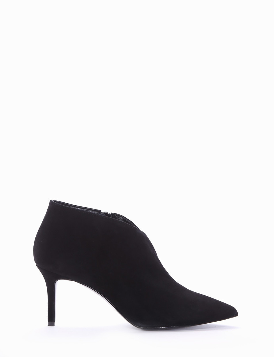 High heel ankle boots heel 8 cm black chamois