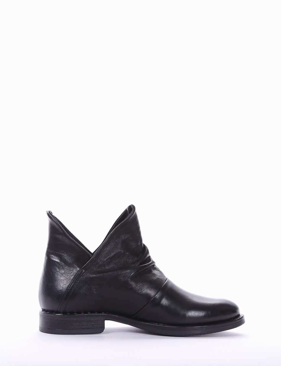 Low heel ankle boots heel 2 cm black leather