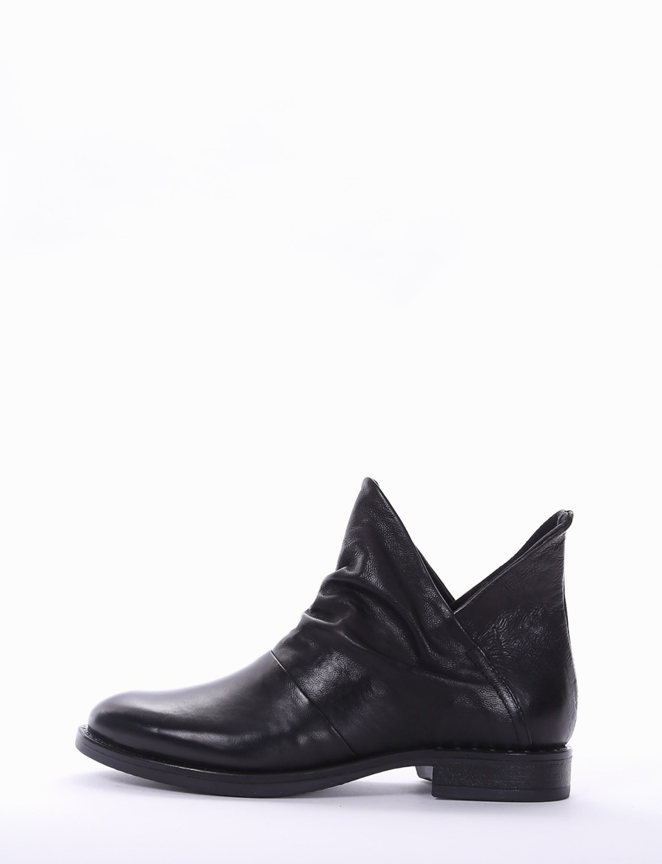 Low heel ankle boots heel 2 cm black leather