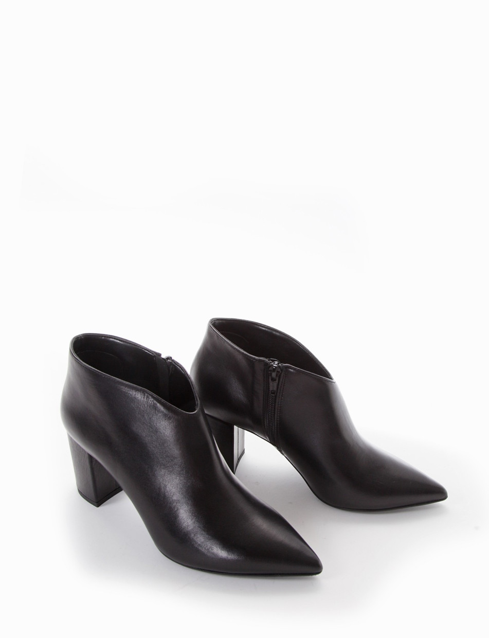 High heel ankle boots heel 8 cm black leather