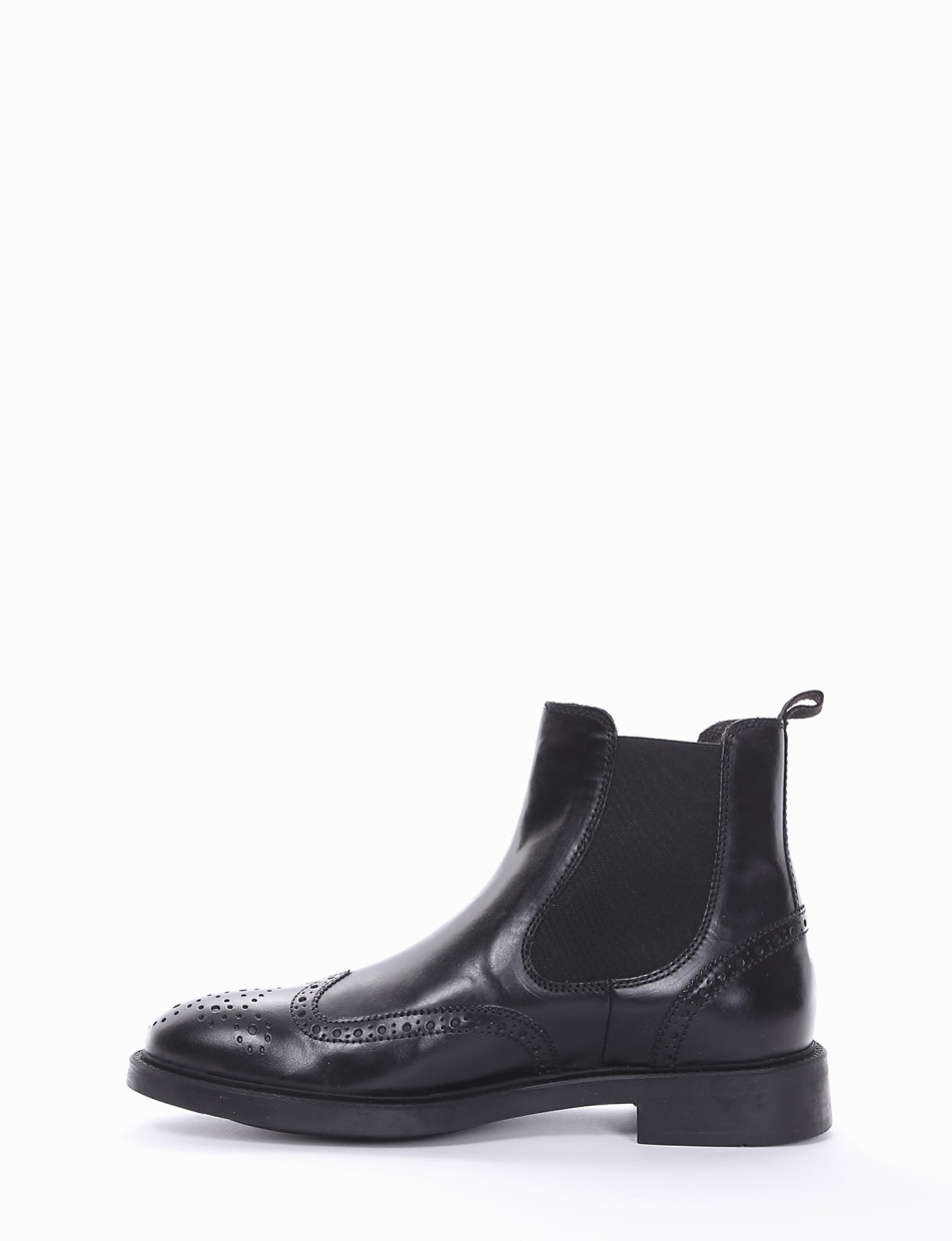 Ankle boots heel 2 cm black leather