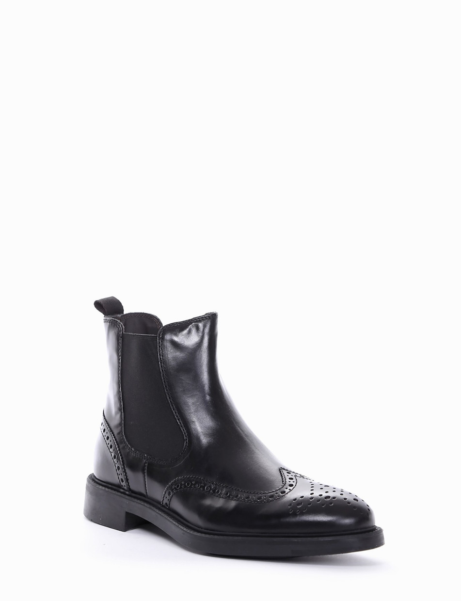 Ankle boots heel 2 cm black leather