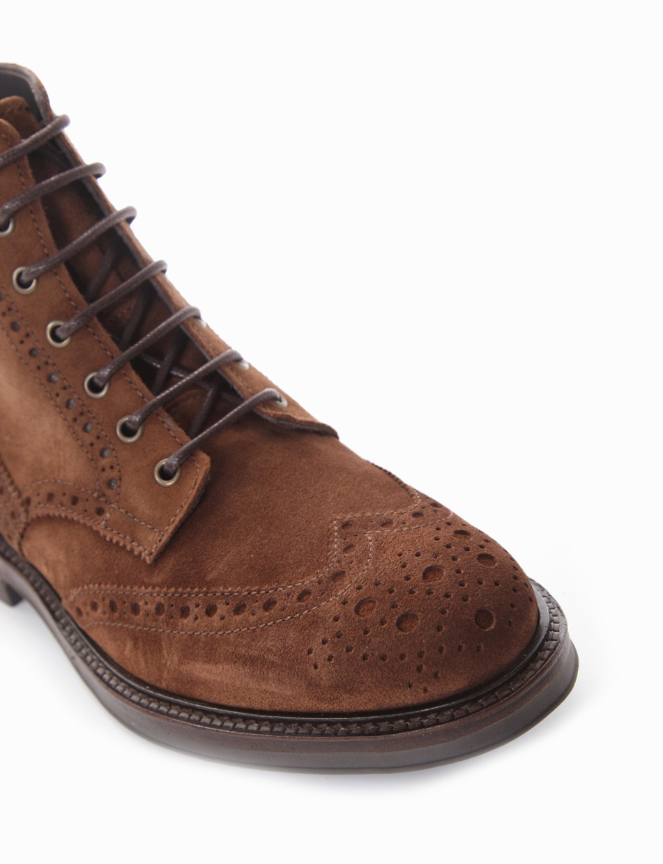 Combat boots heel 2 cm brown chamois