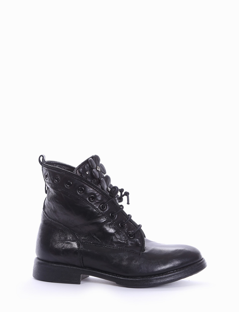 Combat boots heel 2 cm black leather