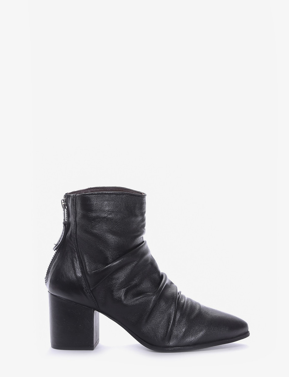 High heel ankle boots heel 7 cm black leather