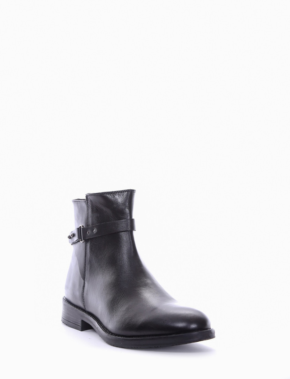 Low heel ankle boots heel 2 cm black leather