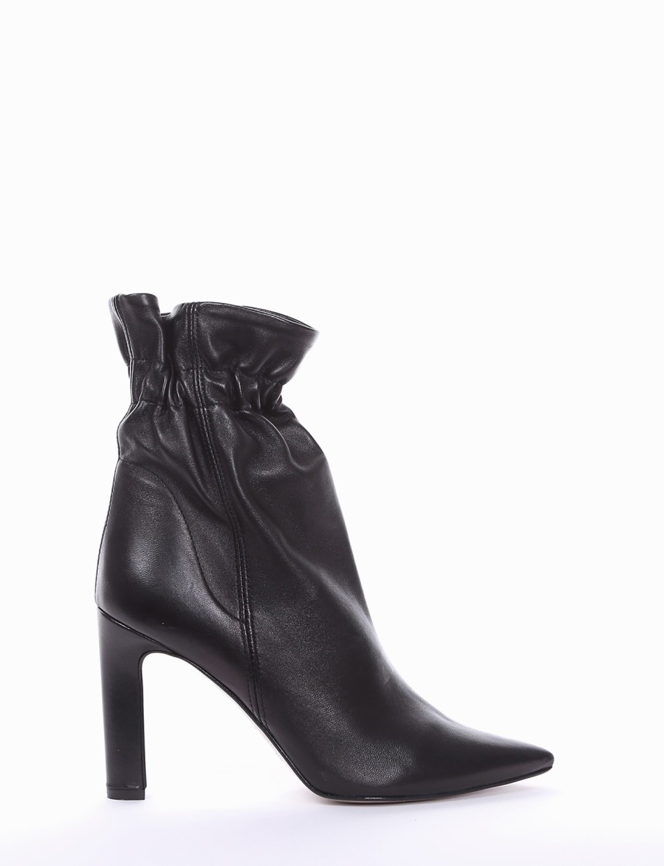 High heel ankle boots heel 10 cm black leather