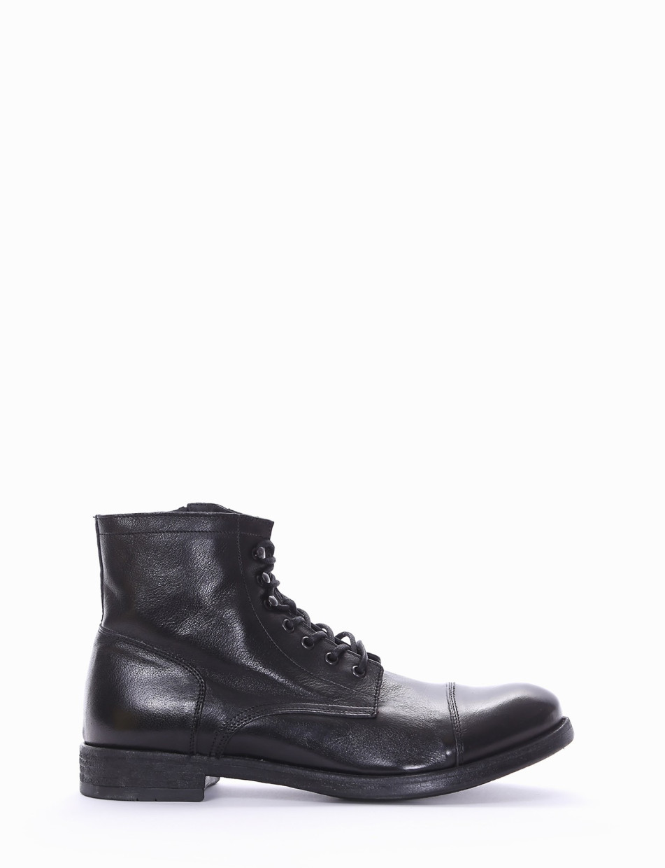 Combat boots heel 2 cm black leather