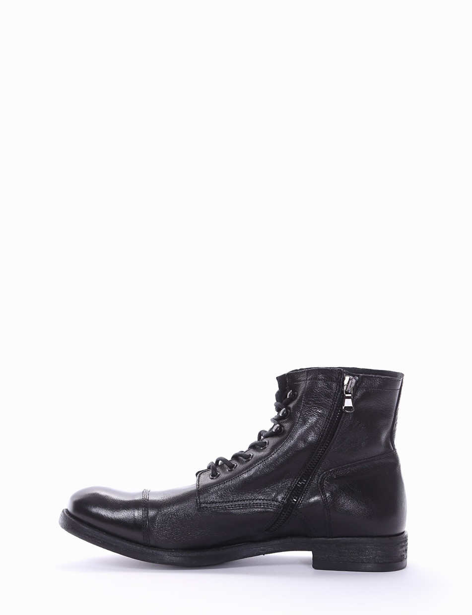 Combat boots heel 2 cm black leather