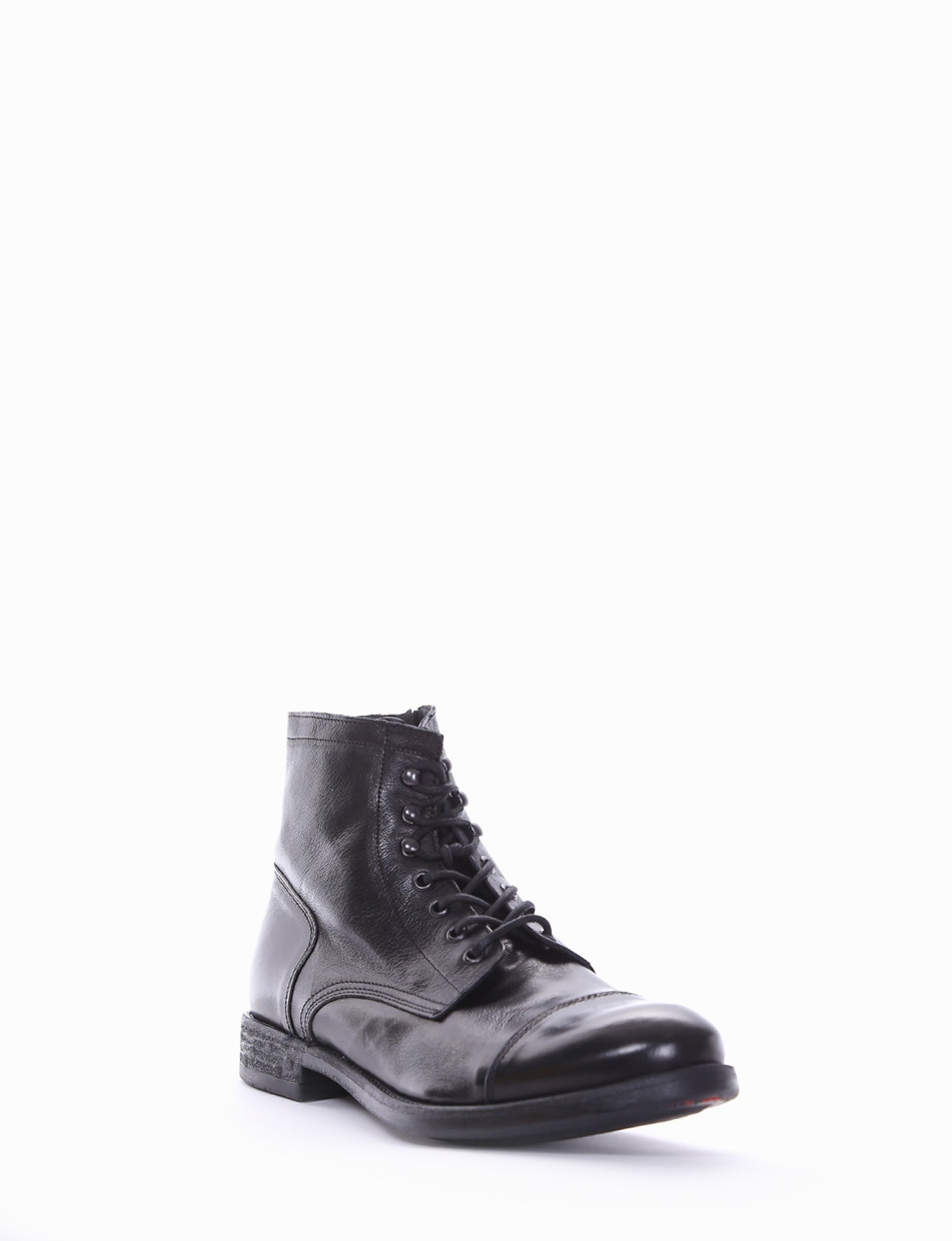 Combat boots heel 2 cm black leather