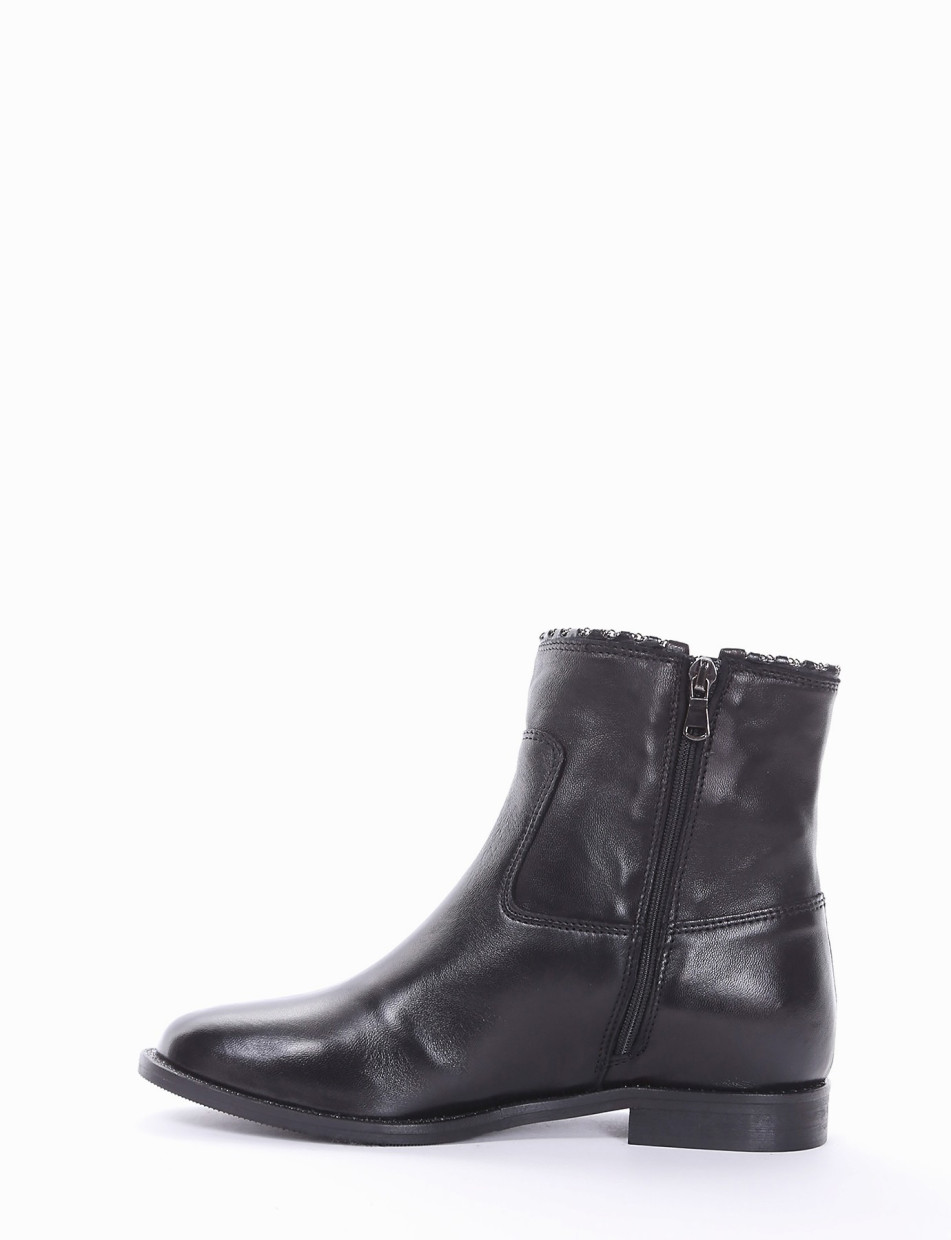 Low heel ankle boots heel 2 cm black leather