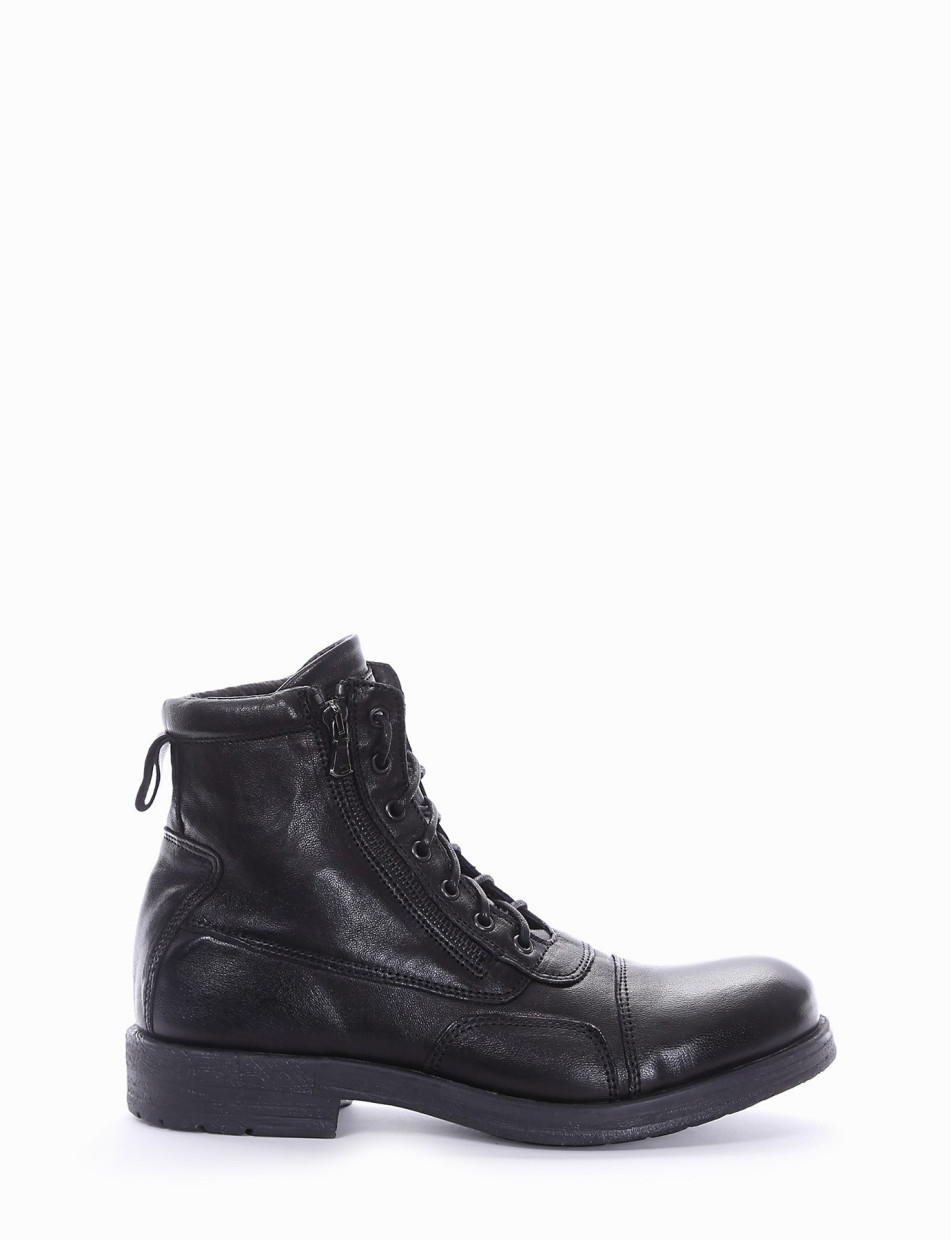 Combat boots heel 2 cm black leather