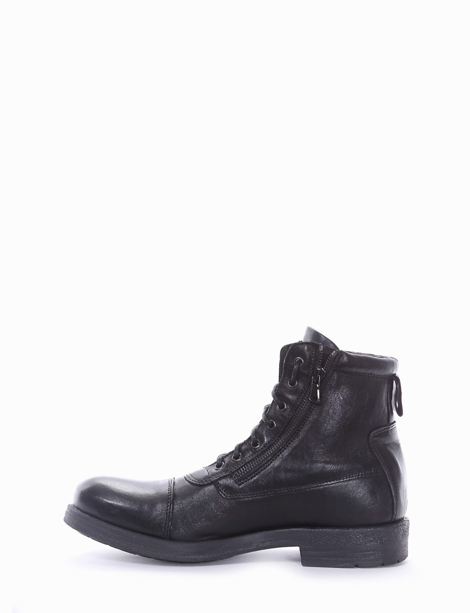 Combat boots heel 2 cm black leather