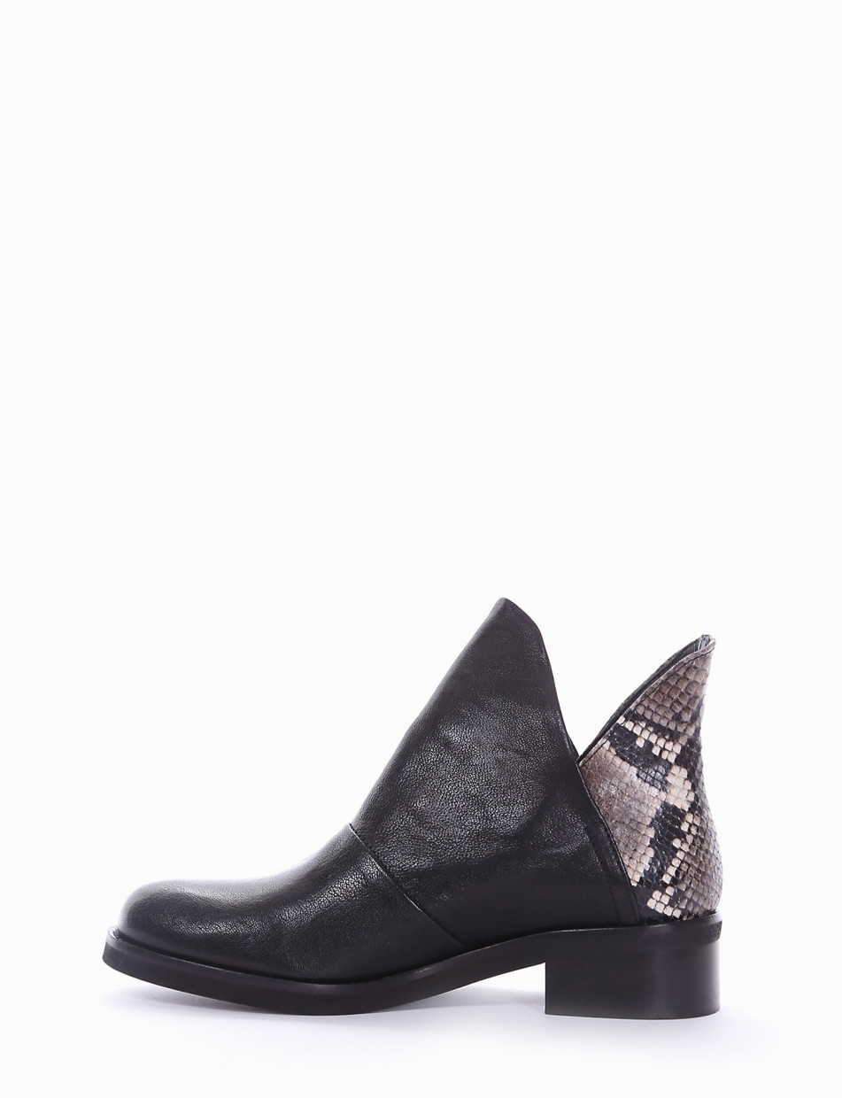 Low heel ankle boots heel 3 cm black leather