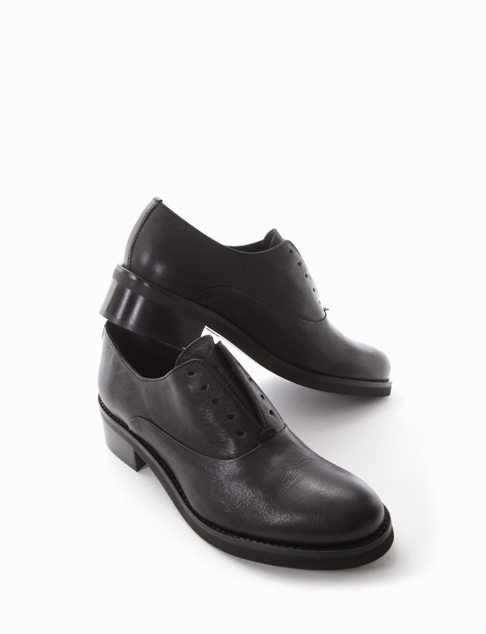 Lace-up shoes heel 3 cm black leather