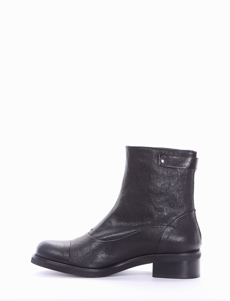 Low heel ankle boots heel 2 cm black leather