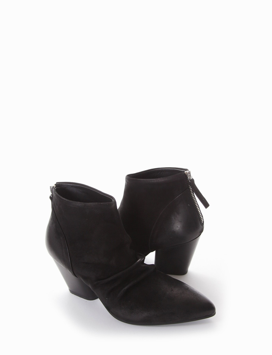 High heel ankle boots heel 7 cm black